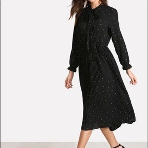 ❀ Polka Dot pleated dress ❀